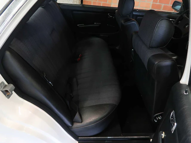 Mercedes - w123 - 240d - klassieke auto's >15 - afbeelding 76 van  89