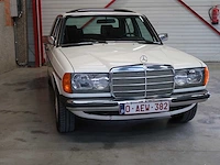Mercedes - w123 - 240d - klassieke auto's >15 - afbeelding 9 van  89