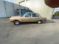 Mercedes - w123 - 300d - oldtimer - afbeelding 23 van  32