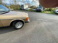 Mercedes - w123 - 300d - oldtimer - afbeelding 32 van  32