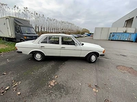 Mercedes - w123 240d - 240d - oldtimer - afbeelding 3 van  30