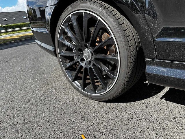 Mercedes- benz w204 c63 - afbeelding 6 van  18