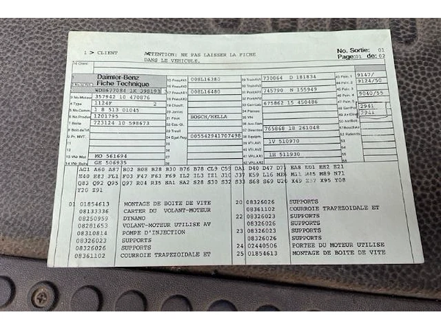 Mercedes 1124 vrachtwagen - afbeelding 27 van  40