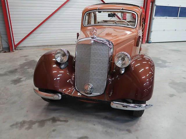 Mercedes 170 cabrio-limousine - afbeelding 3 van  118