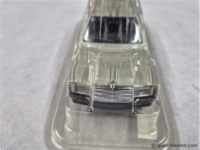 Mercedes 190 - afbeelding 2 van  3