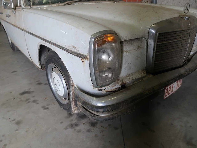Mercedes 220 barnfind - afbeelding 19 van  62