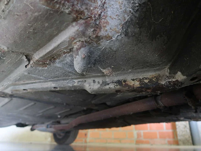 Mercedes 220 barnfind - afbeelding 31 van  62