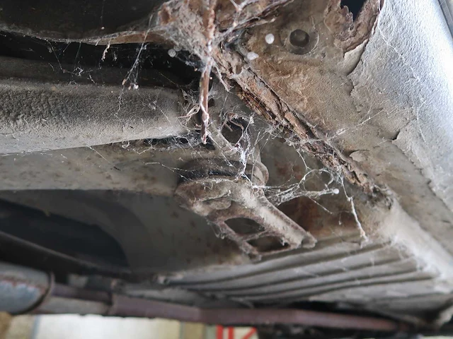 Mercedes 220 barnfind - afbeelding 32 van  62