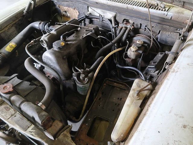 Mercedes 220 barnfind - afbeelding 42 van  62