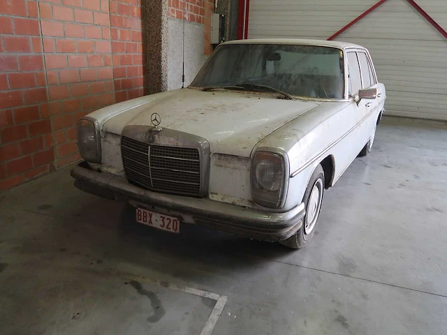 Mercedes 220 barnfind - afbeelding 4 van  62