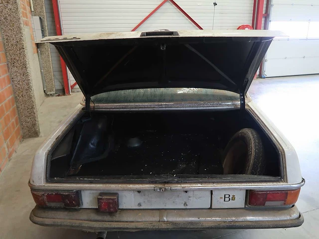Mercedes 220 barnfind - afbeelding 61 van  62