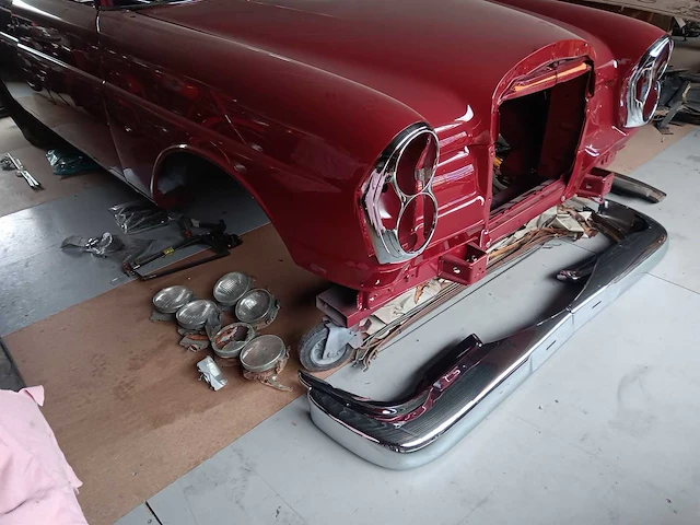 Mercedes 230 s universal stationwagon - afbeelding 7 van  17