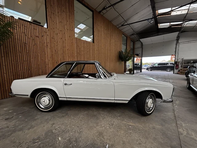 Mercedes 230 sl pagode - afbeelding 23 van  32
