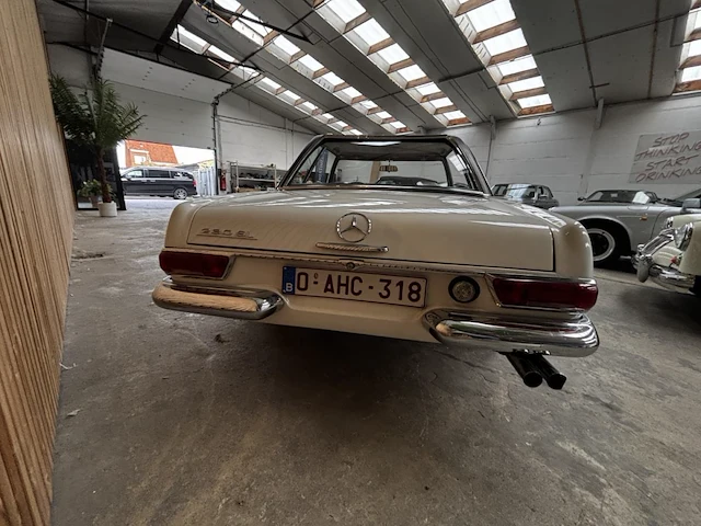 Mercedes 230 sl pagode - afbeelding 28 van  32