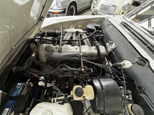 Mercedes 230 sl pagode - afbeelding 31 van  32