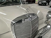 Mercedes 230 w110 - afbeelding 4 van  39