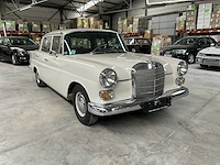 Mercedes 230 w110 - afbeelding 38 van  39