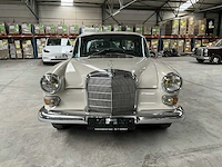 Mercedes 230 w110 - afbeelding 39 van  39