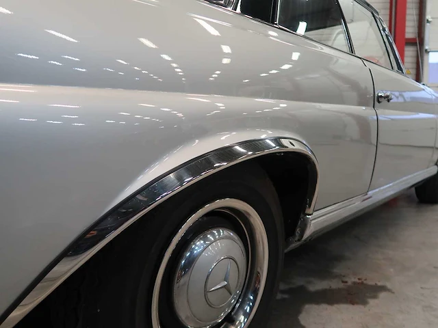 Mercedes 250 coupé - afbeelding 11 van  59
