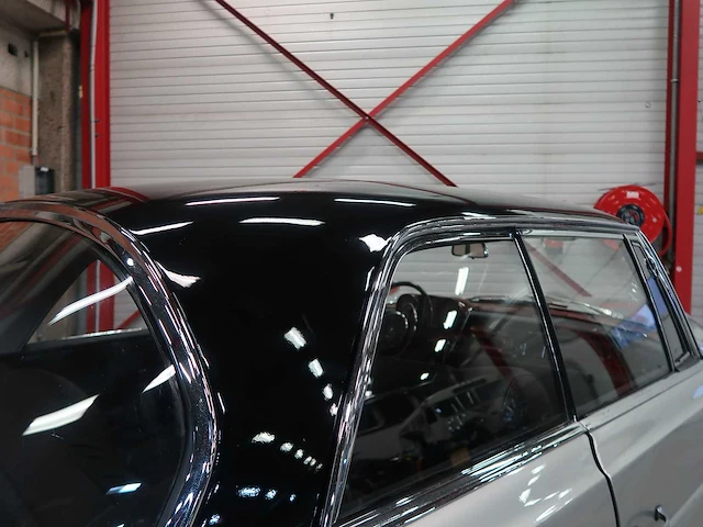 Mercedes 250 coupé - afbeelding 12 van  59