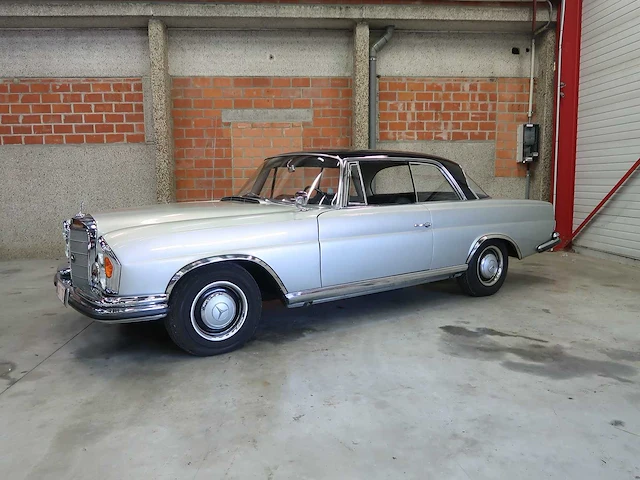 Mercedes 250 coupé - afbeelding 1 van  59