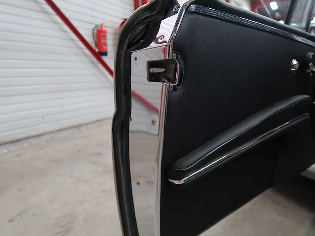 Mercedes 250 coupé - afbeelding 30 van  59
