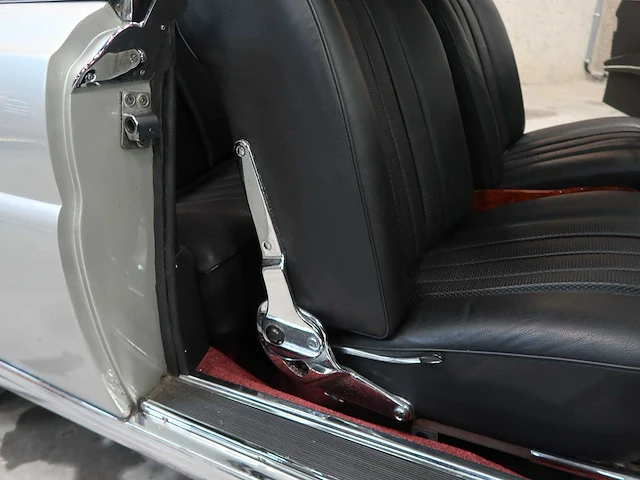 Mercedes 250 coupé - afbeelding 41 van  59