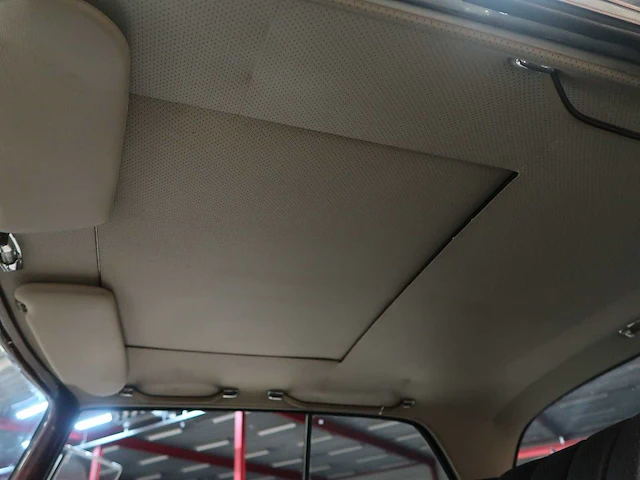 Mercedes 250 coupé - afbeelding 45 van  59