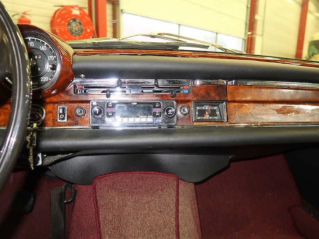 Mercedes 250 coupé - afbeelding 48 van  59
