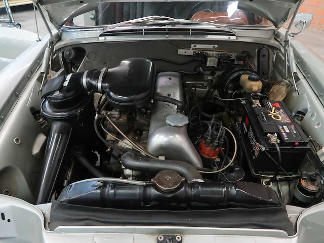 Mercedes 250 coupé - afbeelding 52 van  59