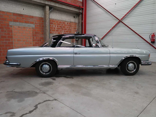 Mercedes 250 coupé - afbeelding 5 van  59