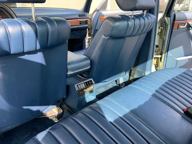 Mercedes 280 se 20.000 km !!! - afbeelding 18 van  55