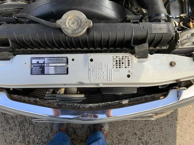 Mercedes 280 se 20.000 km !!! - afbeelding 31 van  55