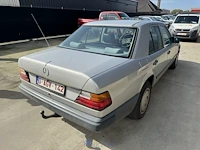 Mercedes 300d 4-mat - 1987 - afbeelding 7 van  12