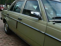 Mercedes 300d - afbeelding 34 van  37