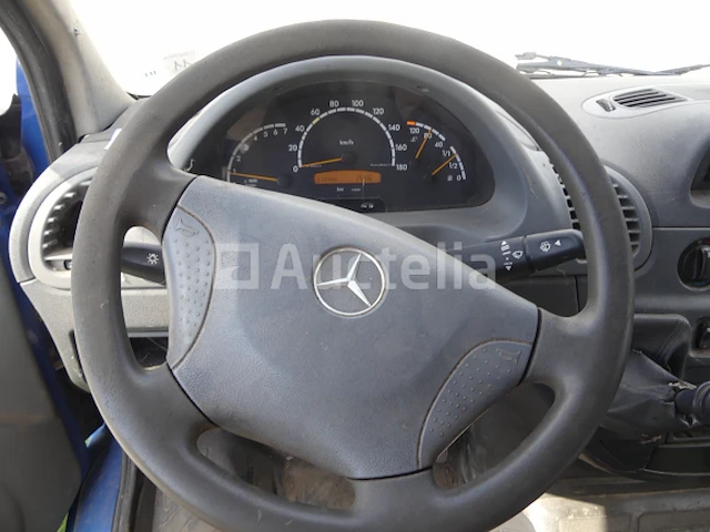 Mercedes 308 cdi-d dieplader (2002-313.444 km) - afbeelding 2 van  16