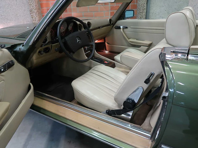 Mercedes 450sl - afbeelding 77 van  123