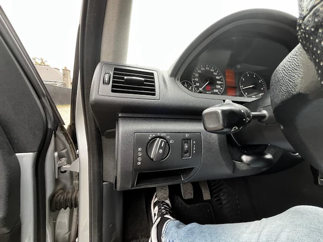 Mercedes a, 2008 - afbeelding 13 van  51