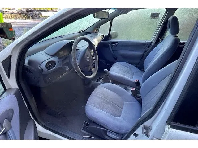 Mercedes a160 classic cdi - afbeelding 7 van  9