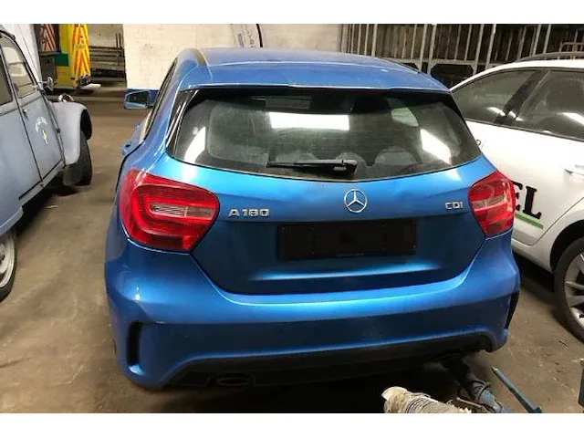 Mercedes a180 cdi stationwagen - afbeelding 11 van  17