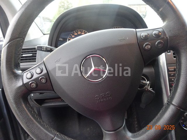 Mercedes a180 cdi - afbeelding 9 van  31