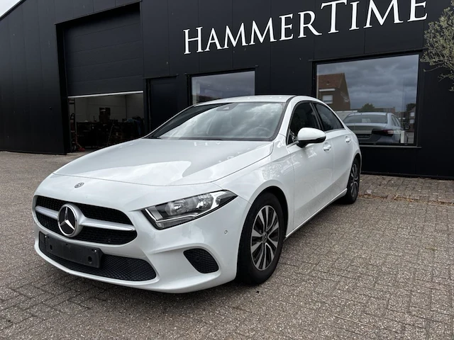 Mercedes a180 d, 2019 - afbeelding 1 van  34