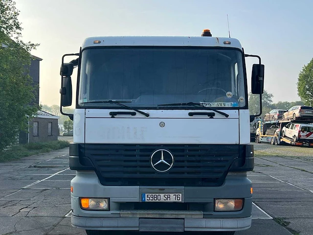 Mercedes actros - 1999 - afbeelding 12 van  42
