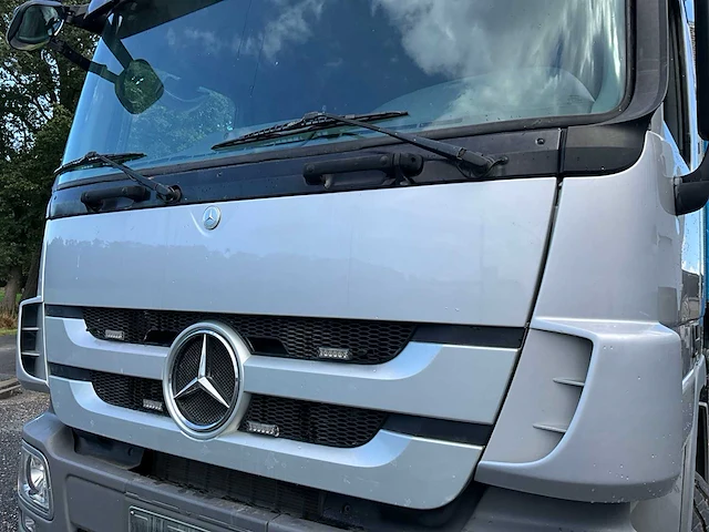 Mercedes actros v8 8x4 met palfinger kraan pk78002 + jib - afbeelding 38 van  80
