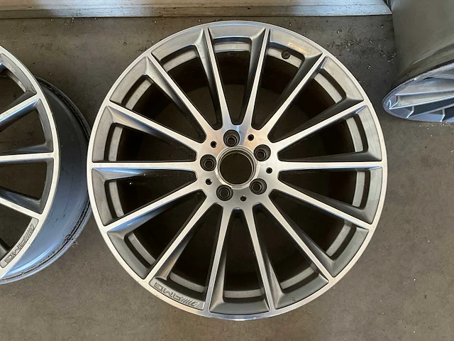 Mercedes amg 20” velgen 4 stuks - afbeelding 2 van  19