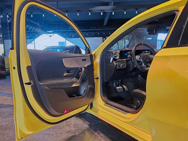 Mercedes-amg a45 s 4matic+ - afbeelding 26 van  54