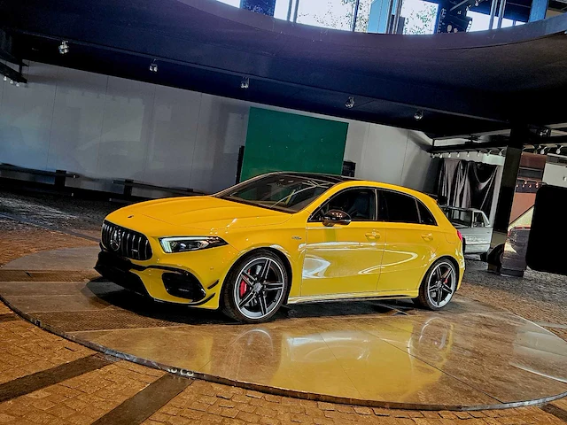 Mercedes-amg a45 s 4matic+ - afbeelding 23 van  54