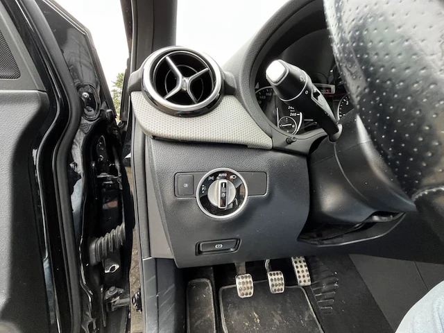 Mercedes b, 2011 - afbeelding 14 van  46