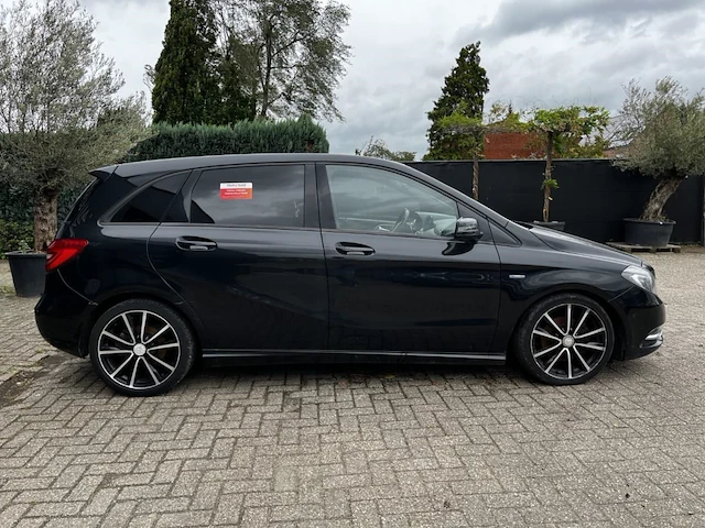 Mercedes b, 2011 - afbeelding 34 van  46