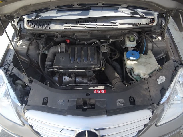 Mercedes b180 cdi - afbeelding 15 van  26